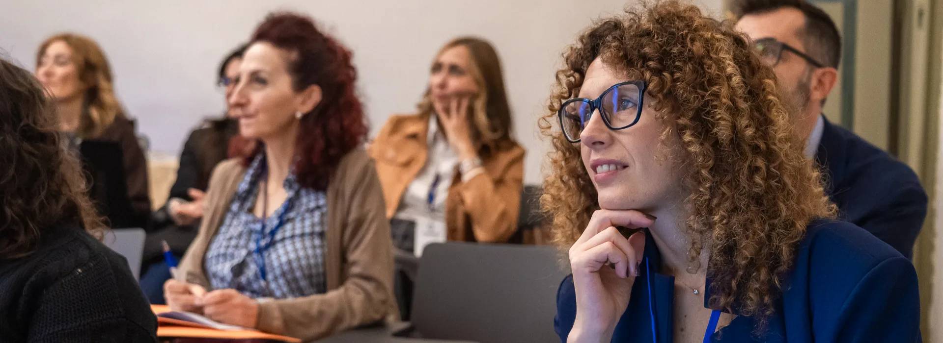https://ellecubica.it/wp-content/uploads/professional-coaching-1.webp